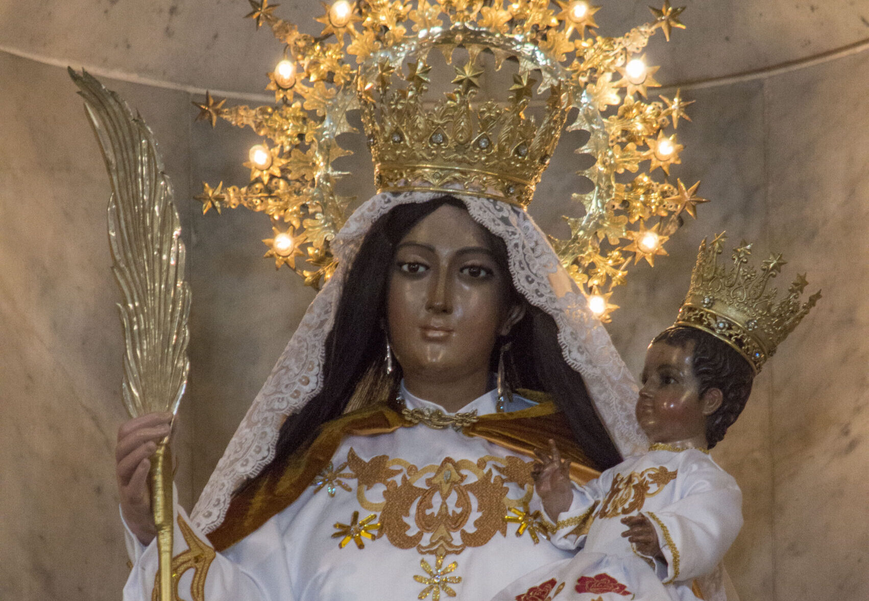 Reina de la Paz, patrona de El Salvador Diócesis de San Miguel